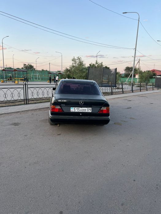 Продаётся Mercedes Benz 124 Е230 срочно срочно