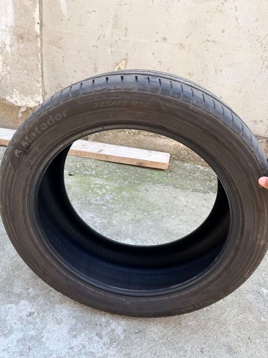 245 45 19 275 40 19 - Piese auto de vânzare | OLX.ro