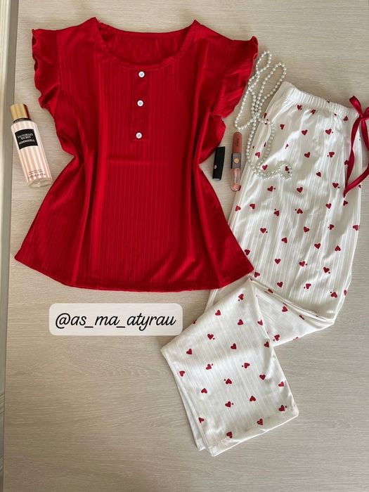 Пижама сатылады, продается пижама