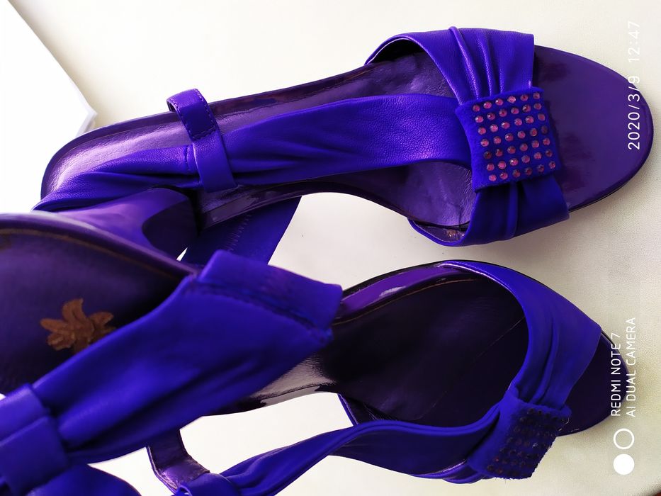 Обувь женская 39 размер