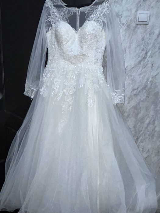 Продам свадебное платье срочно