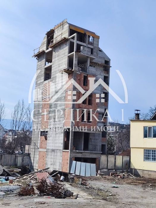 Продава се Тристаен апартамент в София, Банишора - 135 кв.м за 1173 €/кв.м - Снимка #1