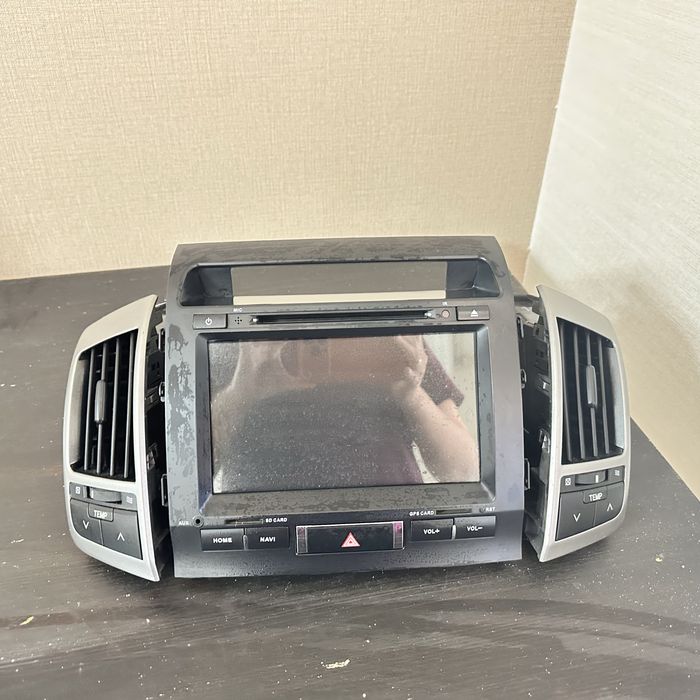 Монитор/экран Land Cruiser СРОЧНО