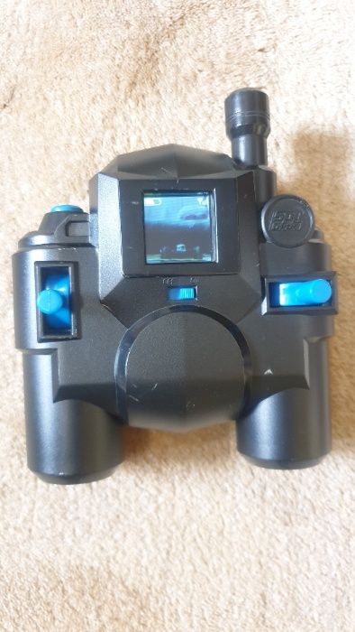 Vand masinuta radiocomanda cu camera video pe ecran telecomanda