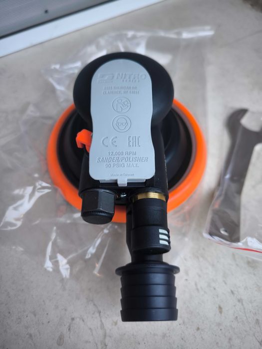 nitro vacuum ns6v Машина за шлайфане на въздух, нова не е ползвана.