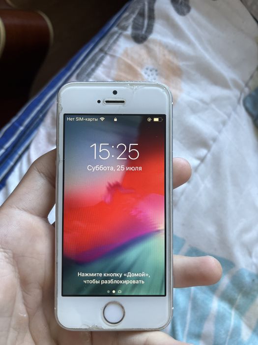 Айфон 5s продаю.