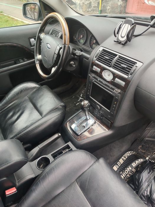 Vând sau schimb Ford Mondeo 2003 Diesel 131 cai