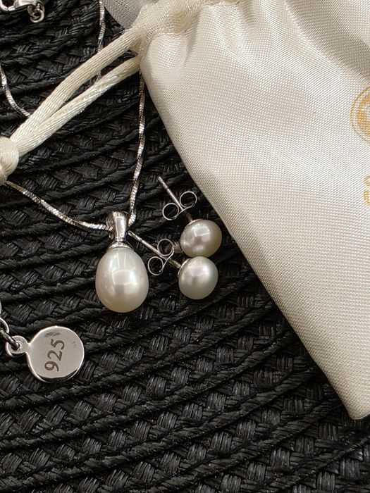 Swan Елегантен сребърен комплект с перли (колие и обеци) – проба 925