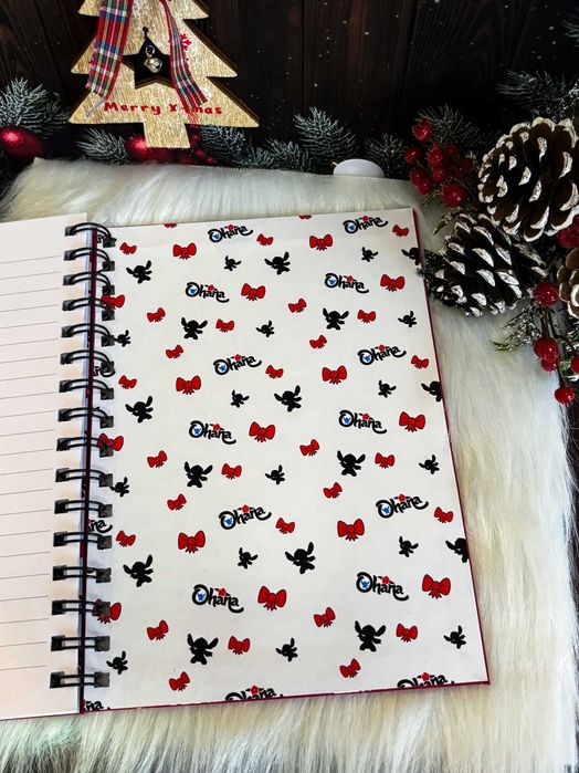 Ръчно изработен коледен тефтер Стич