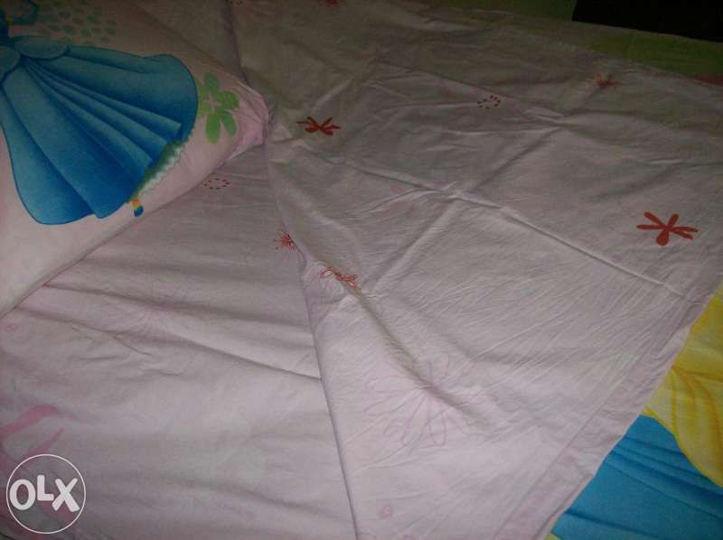 Спално бельо с героите на Дисни