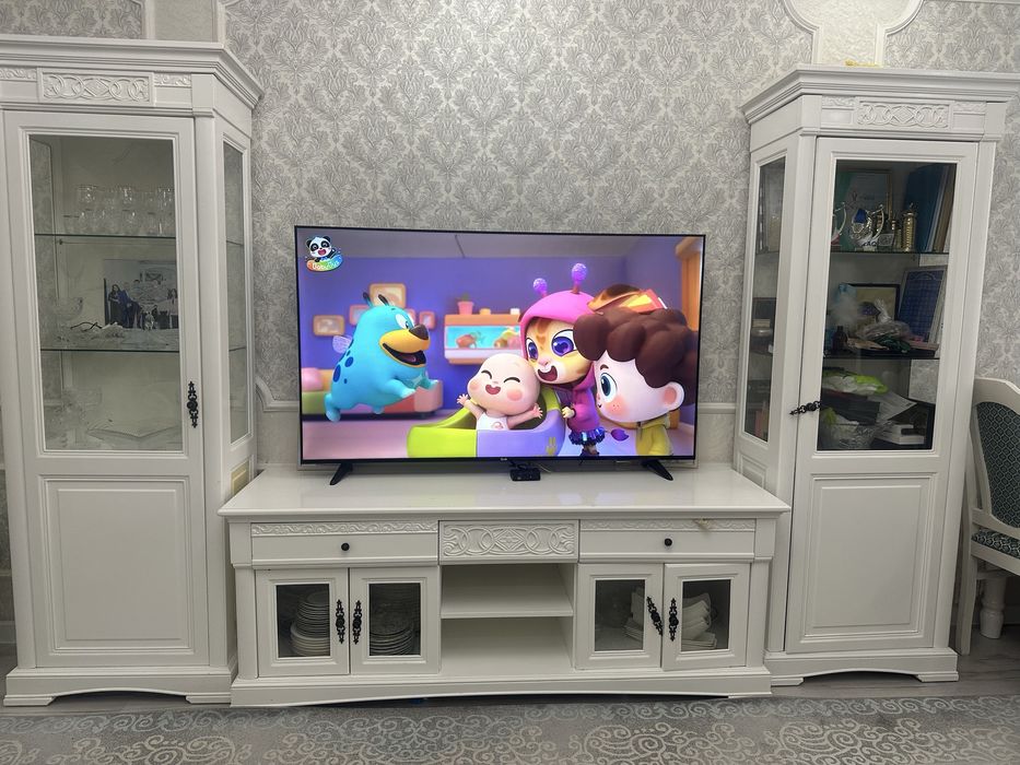 Сервант белый в зал