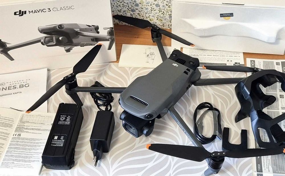 DJI Mavic 3 Classic тяло с батерия