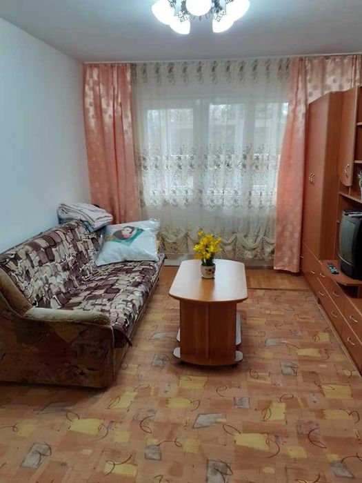 Apartament cu 3 camere decomandate