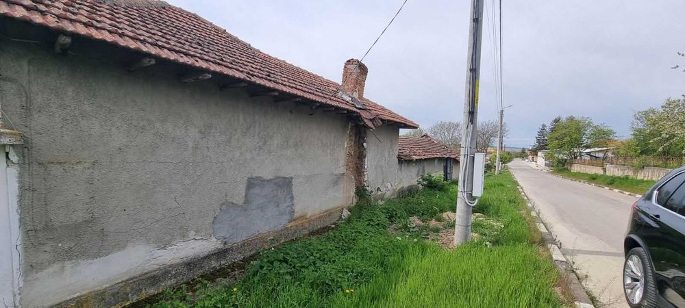 1866-Продава се едноетажна масивна къща в село Радинград!