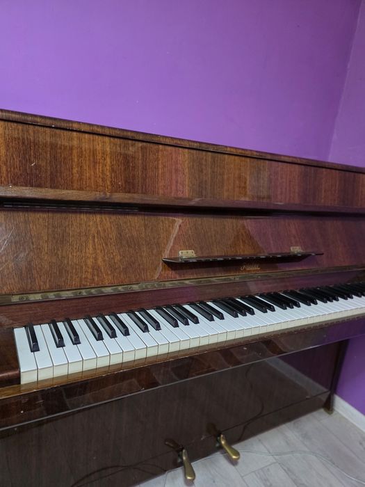 Продаётся фортепиано Rösler