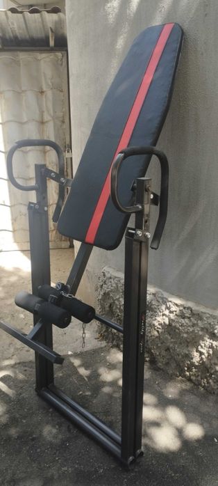 Инверсионный стол для растяжения позвоночной грыжи