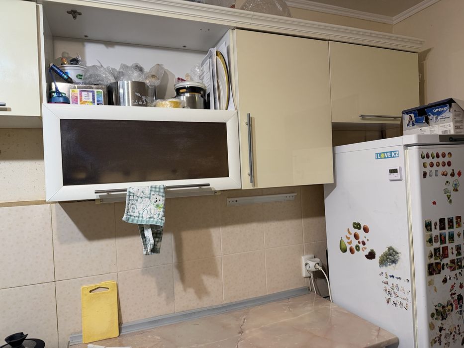 Продам кухонный гарнитур, б/у