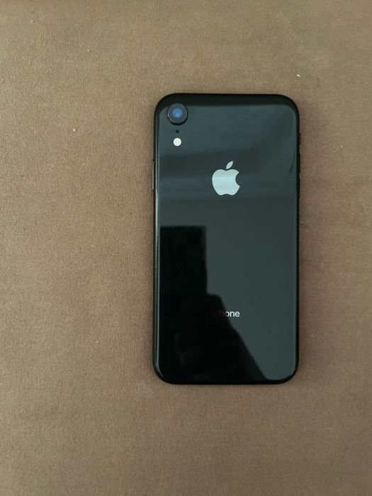 Продам Iphone 11 , xr