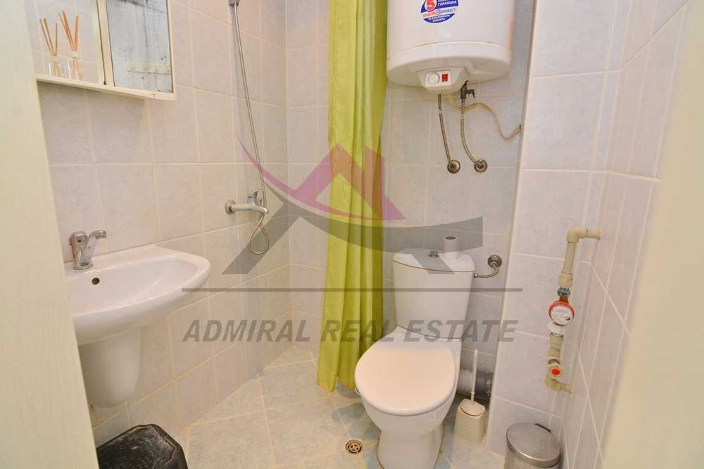 Дава се под наем Двустаен апартамент в Варна, Център - 55 кв.м за 348.84 € - Снимка #3