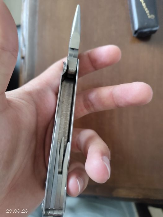 briceag multifuncțional Leatherman