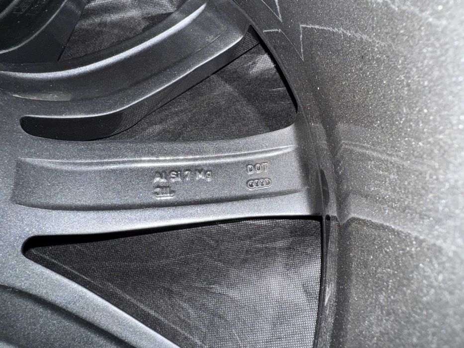 Оригинални OEM 4 бр. джанти Audi Q8 SQ8 Q7 SQ7 21" 4M8601025G