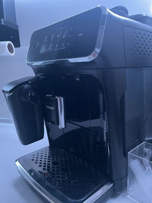 Philips EP2236/40 LatteGo е автоматична кафемашина