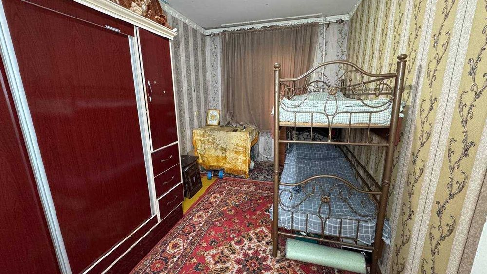 Киргили Гулшан магазини 3-qavatda 3-xona yevro remont ID: 1390