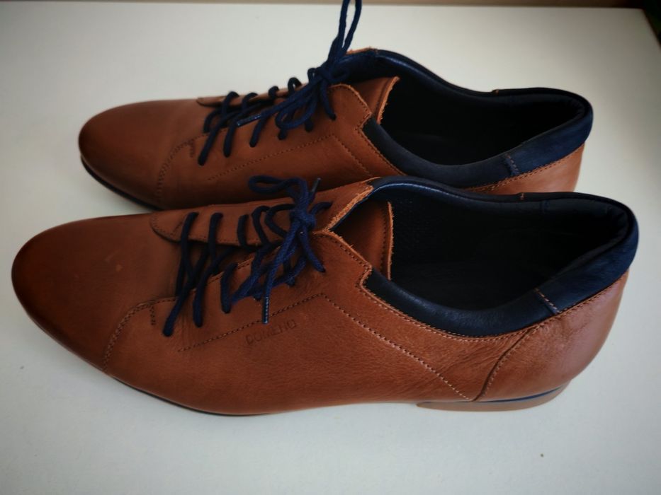 Pantofi mărimea 40  din piele naturala de culoare maro interior 28 cm