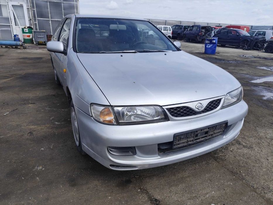 Nissan Almera N15 - 1.4 - 75к.с - 1998г. на части