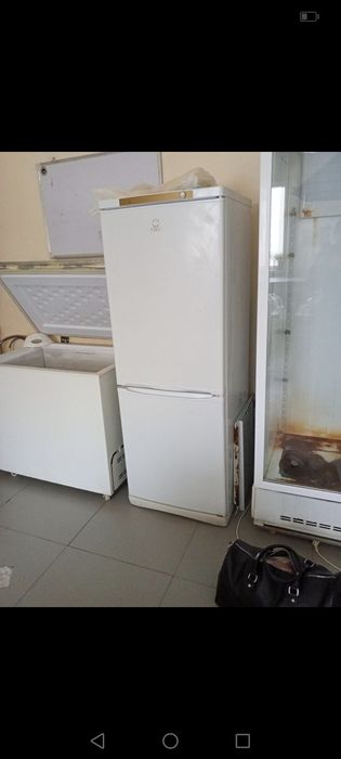Продам холодильники