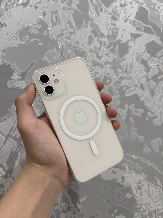 Срочно продам айфон 12