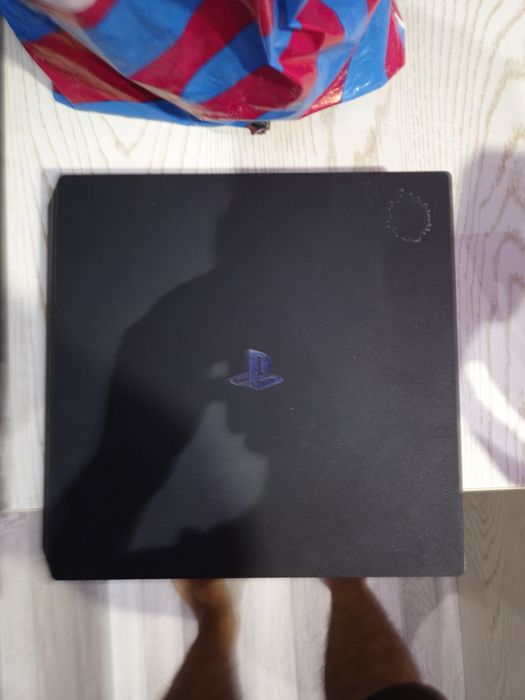Playstation 4 pro 1tb
