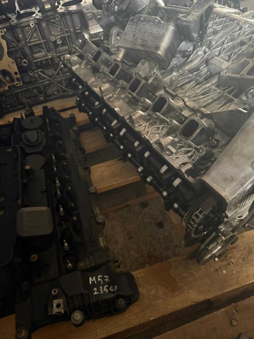 Motor Defect BMW 3.0d M57 306D3 5 235Cp 231Cp 286Cp / Distributie noua