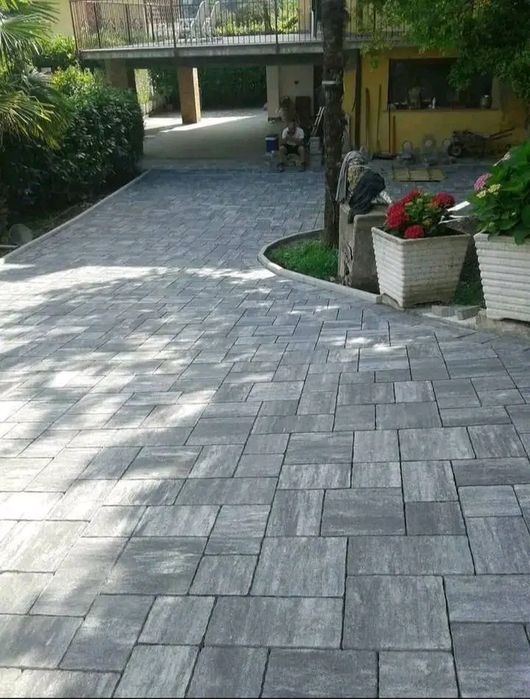 Montam pavaje borduri rigole