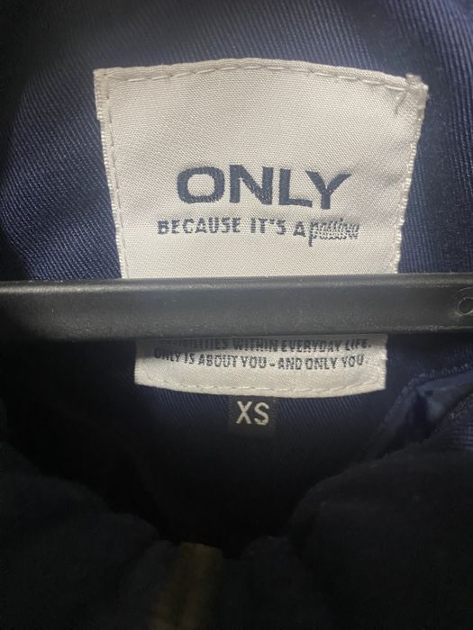 Дамско яке ONLY XS