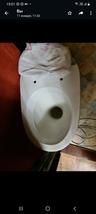 Продам  раковину , бочок, унитазы.