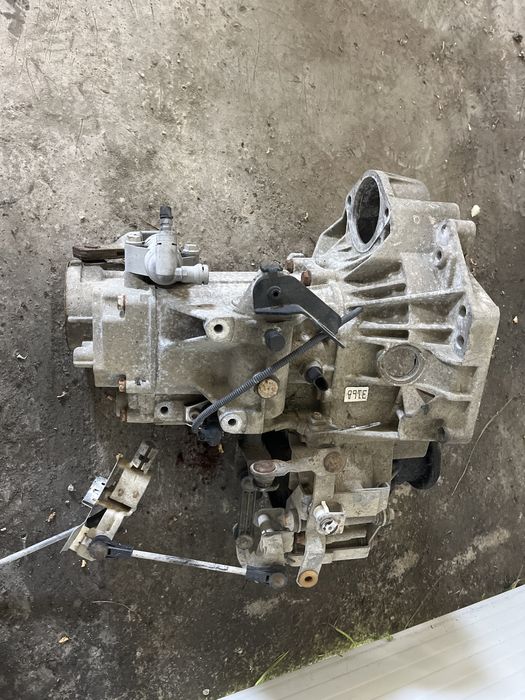 Cutie viteze manuala vw golf 4 bora capac verde