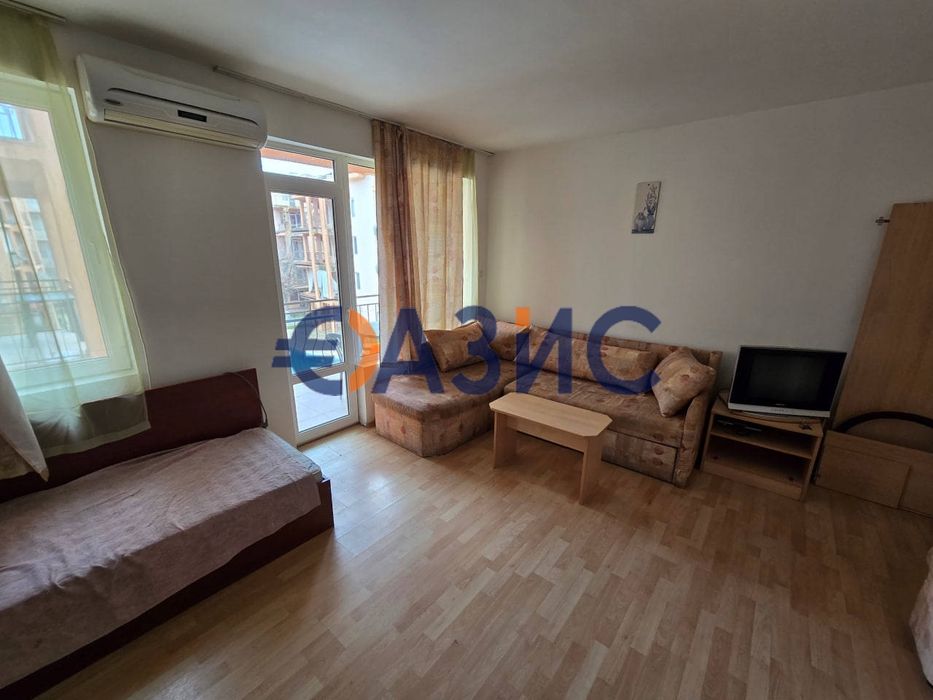 Продава се Двустаен апартамент в к.к. Слънчев бряг - 60 кв.м за 934 €/кв.м - Снимка #8