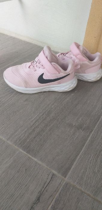 Маратонки NIKE за момиченце 26