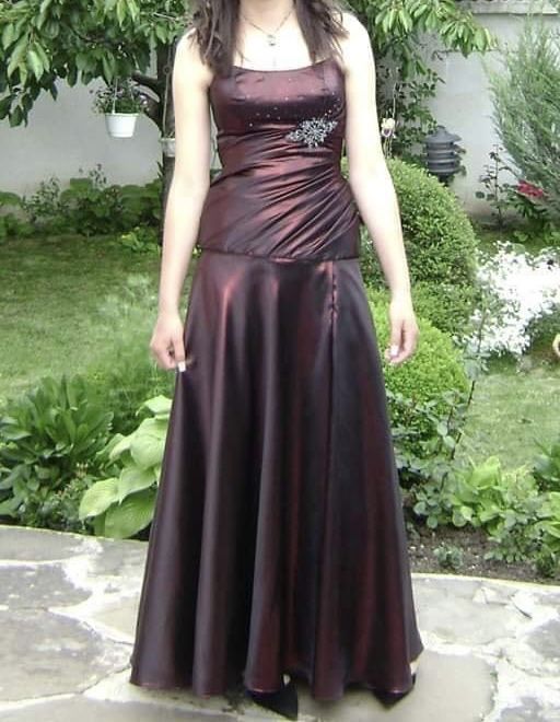 Бална рокля