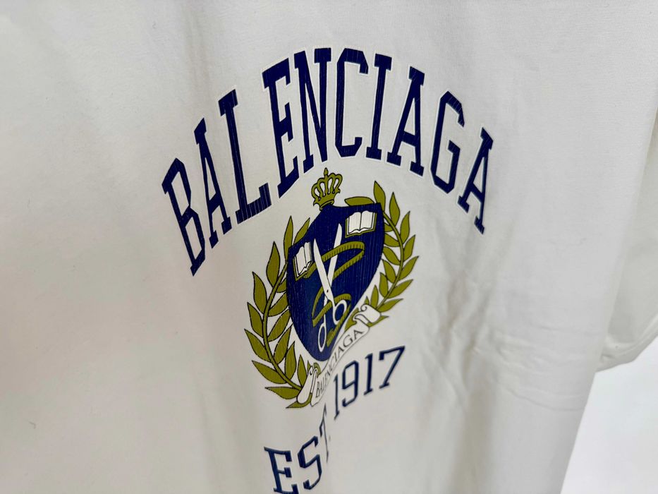 Тениска Balenciaga