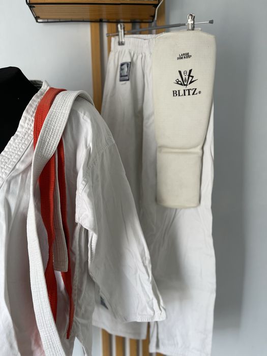 продам форму спортивную