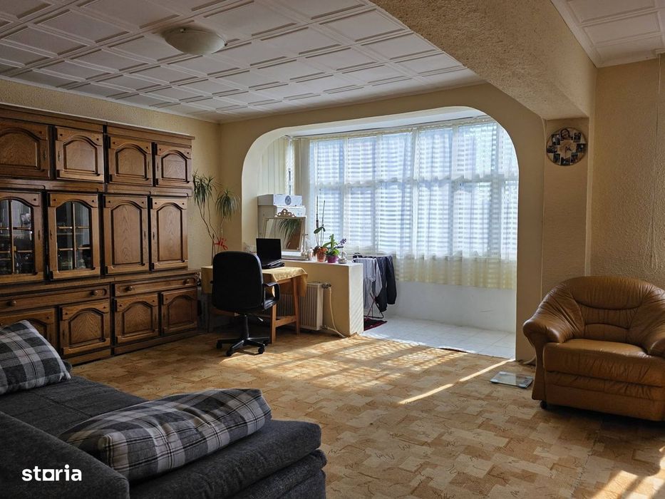 Apartament 3 camere de vânzare – Salonta, strada Mărăști