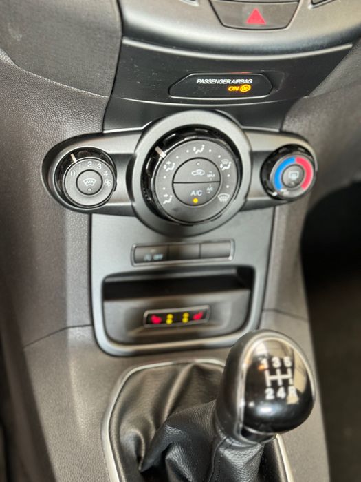 Ford Fiesta 1.0 ecoboost / 2014 / 100000 km