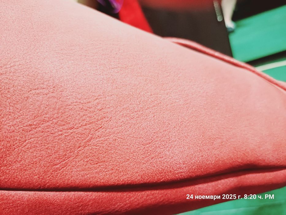 Червени ботуши с връзки