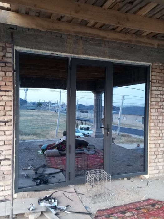 Установка окон и дверей