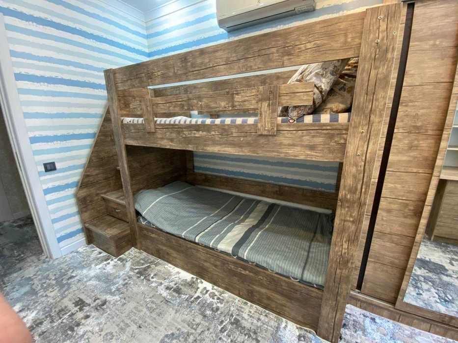 Двухярусная Детская Кровать (почти новая)