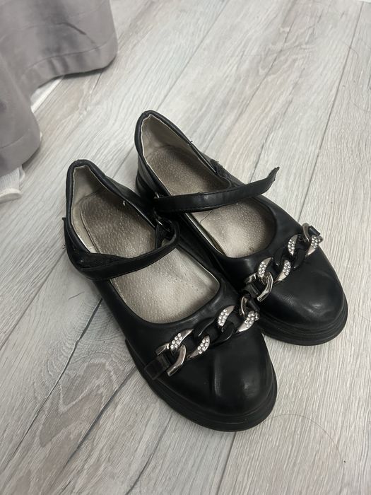 сапоги обуви туфли