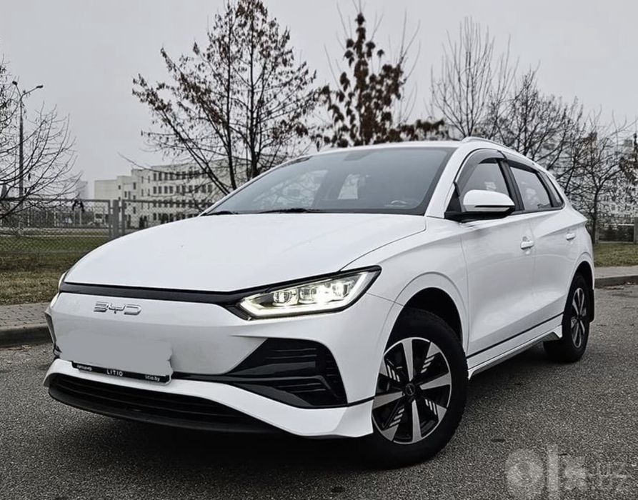Сухой аренда BYD E2 новая 400 000 в день 4  выходных в месяц