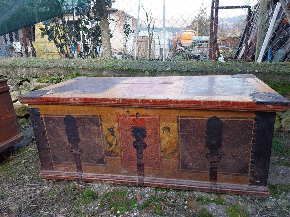 Старинен сандък .